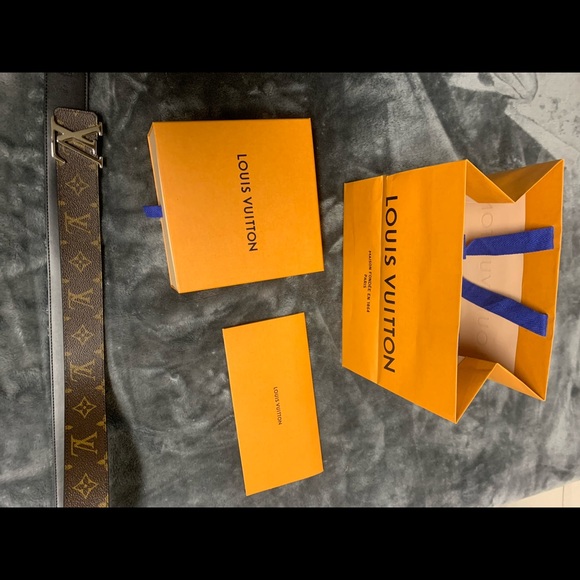 Louis Vuitton Reversible Belt - Picture 7 of 7